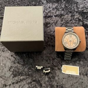 Michael Kors Black w/Rose Dial MK 5879 Wren Ladies Watch with Original Box
